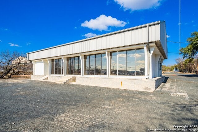 1836 Junction Hwy, Kerrville