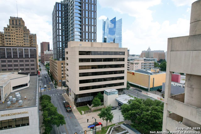 425 Soledad Entir, San Antonio