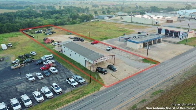 1505 E Sarah Dewitt Drive, Gonzales