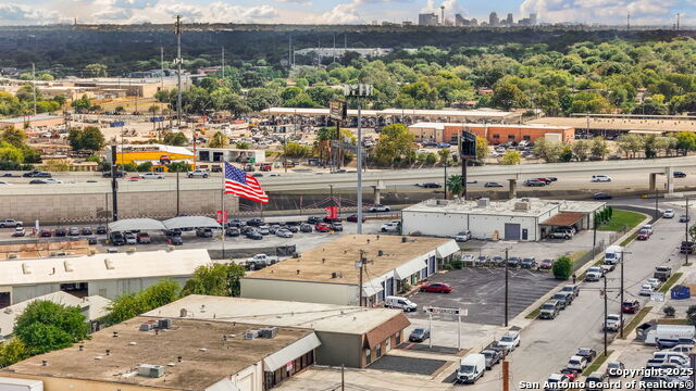 8402 Speedway Dr, San Antonio