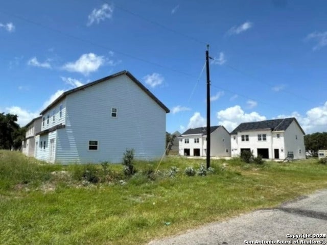 1601 Mathis, Rockport