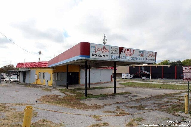 6850 Ingram Rd, San Antonio