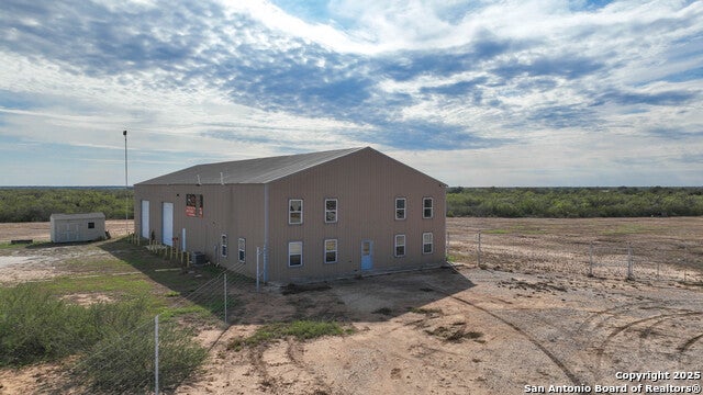 193 Welco Ln, Jourdanton