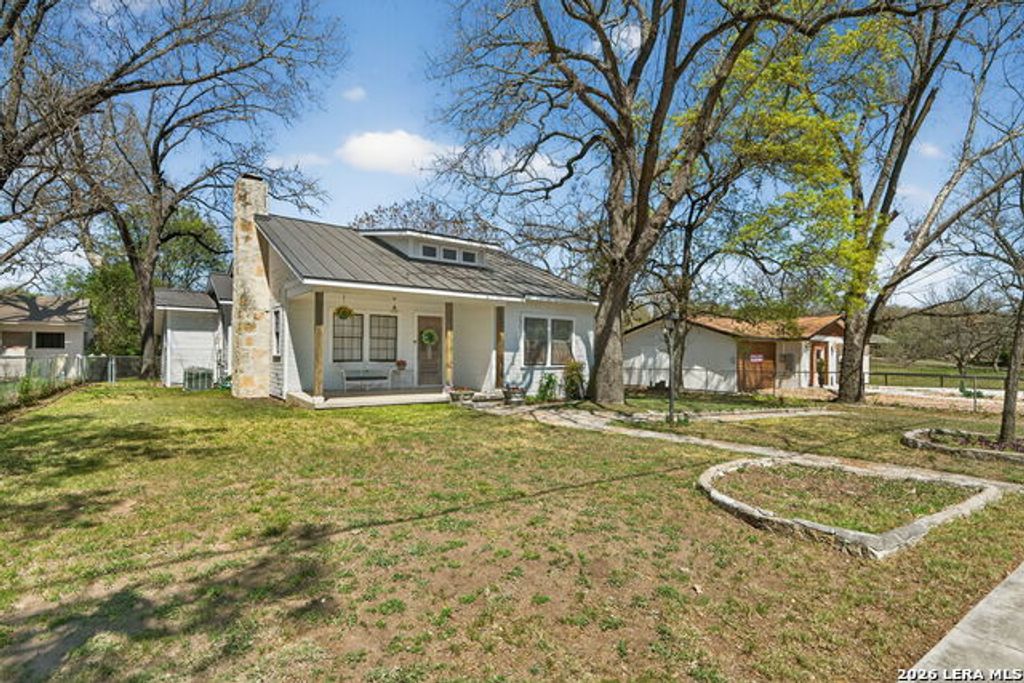 608 River Rd, Boerne