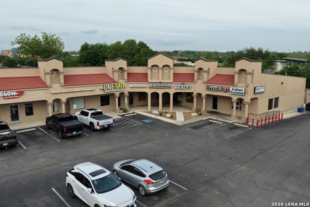 9386 Huebner Road 105, San Antonio