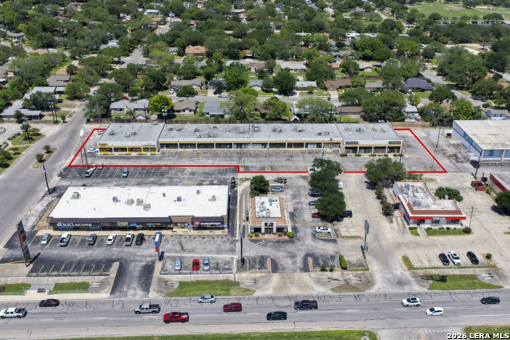 6883 Bandera Road, San Antonio