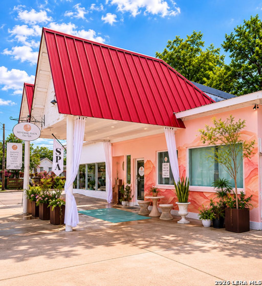 427 State Highway 27, Comfort