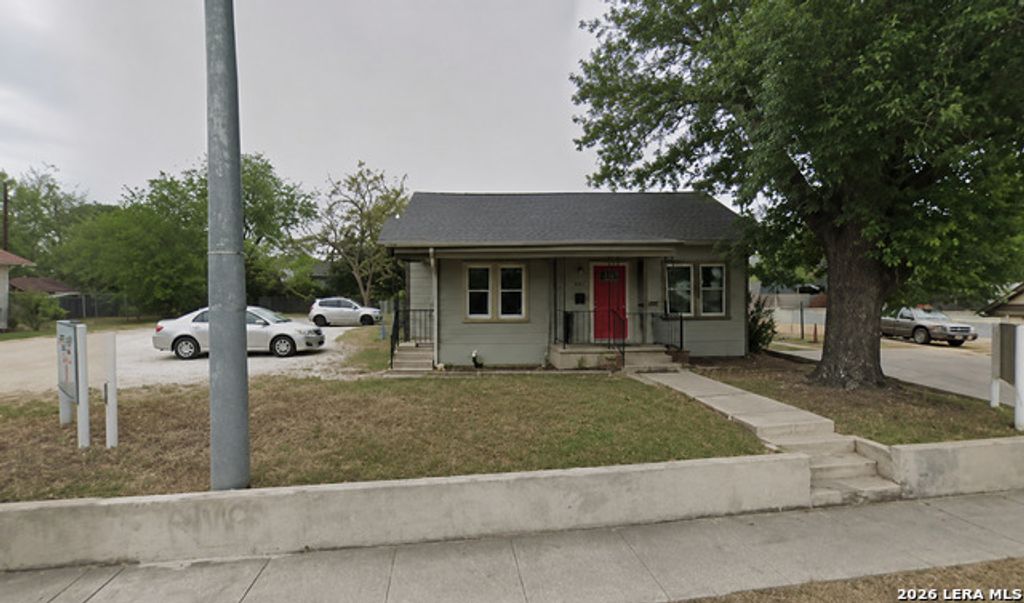 2606 E Houston Street, San Antonio