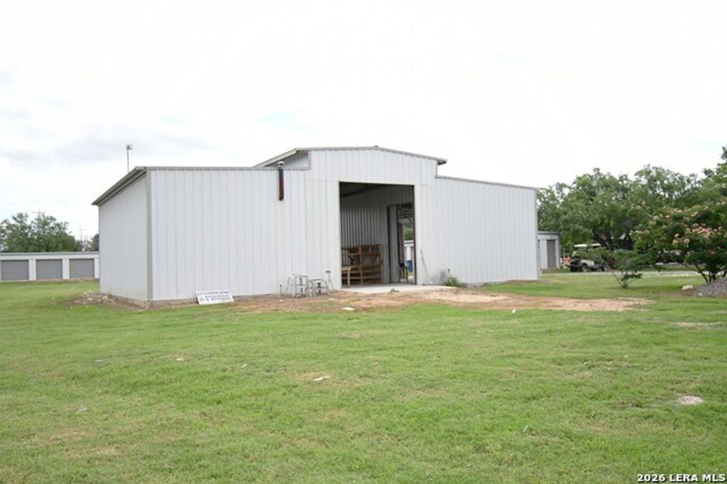 5975 Prairie, Von Ormy
