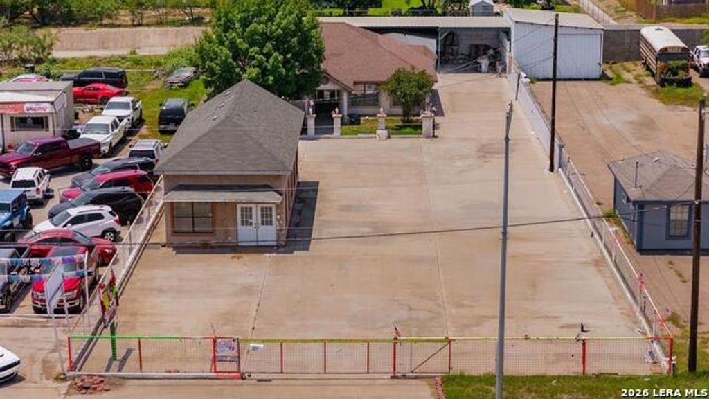 1577 S Veterans, Eagle Pass