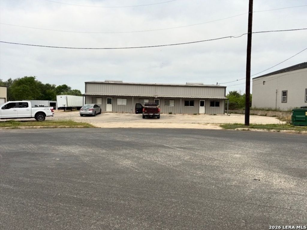 5711 Monaco Circle, San Antonio