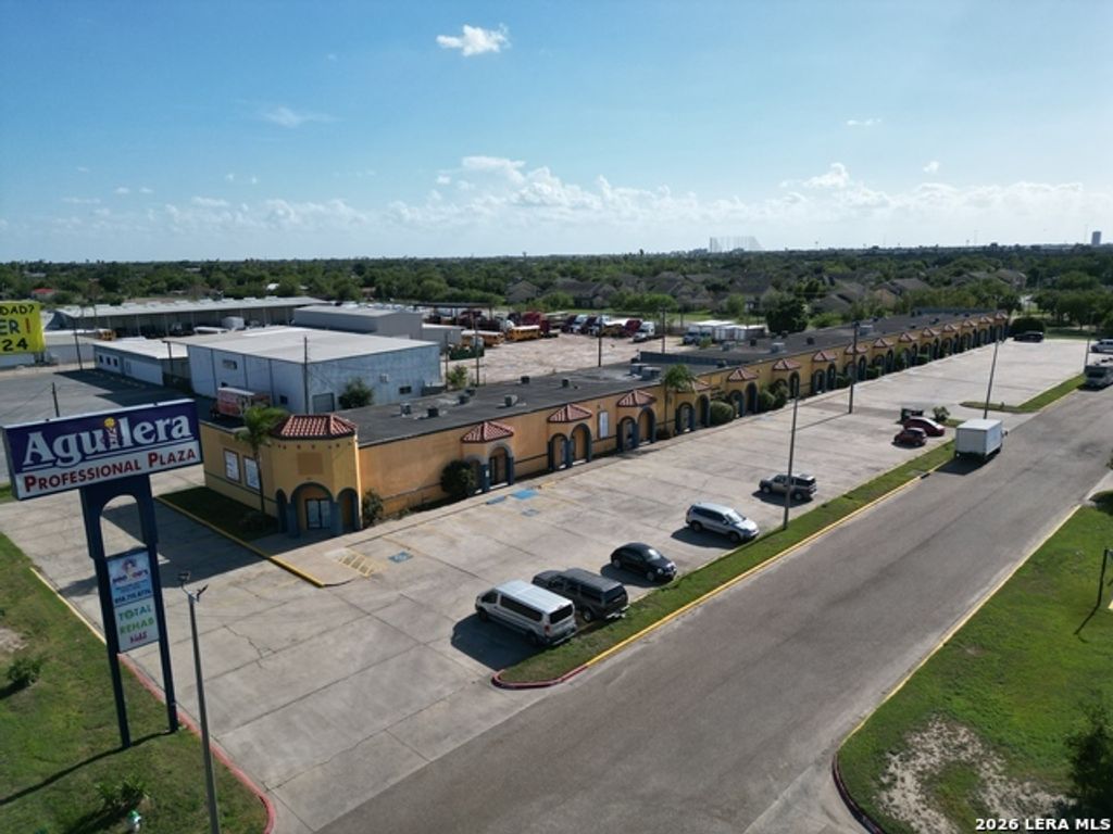 805 N Cage Blvd, Pharr
