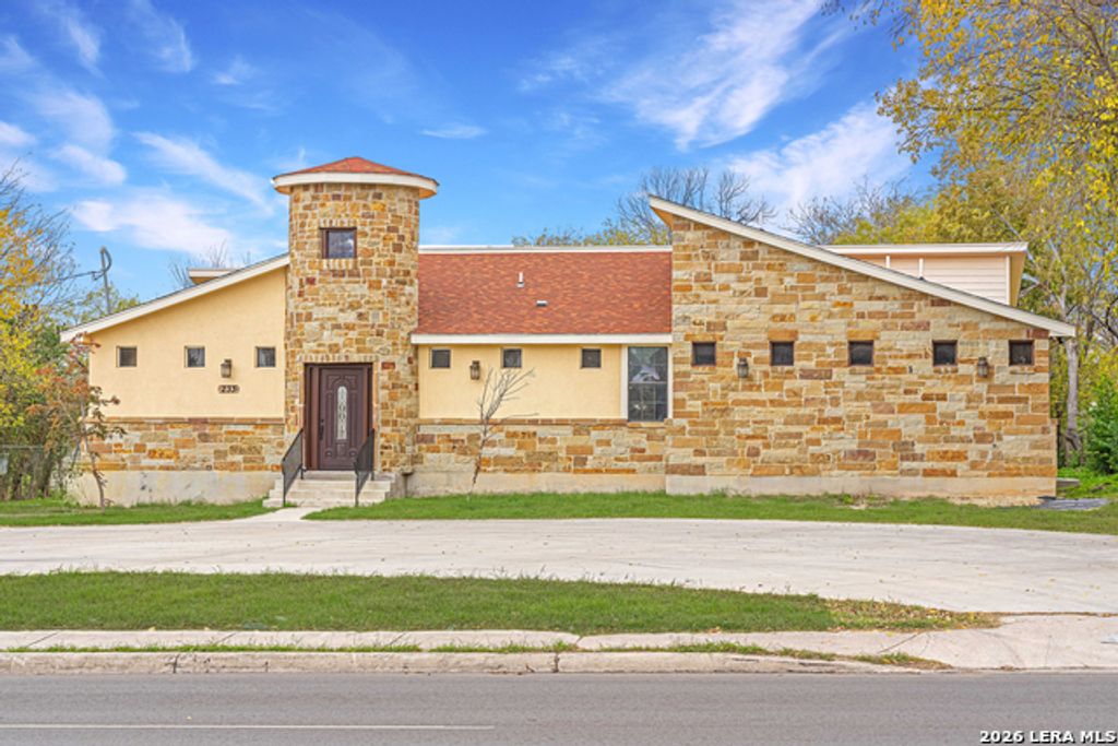 233 Esmeralda Drive, San Antonio