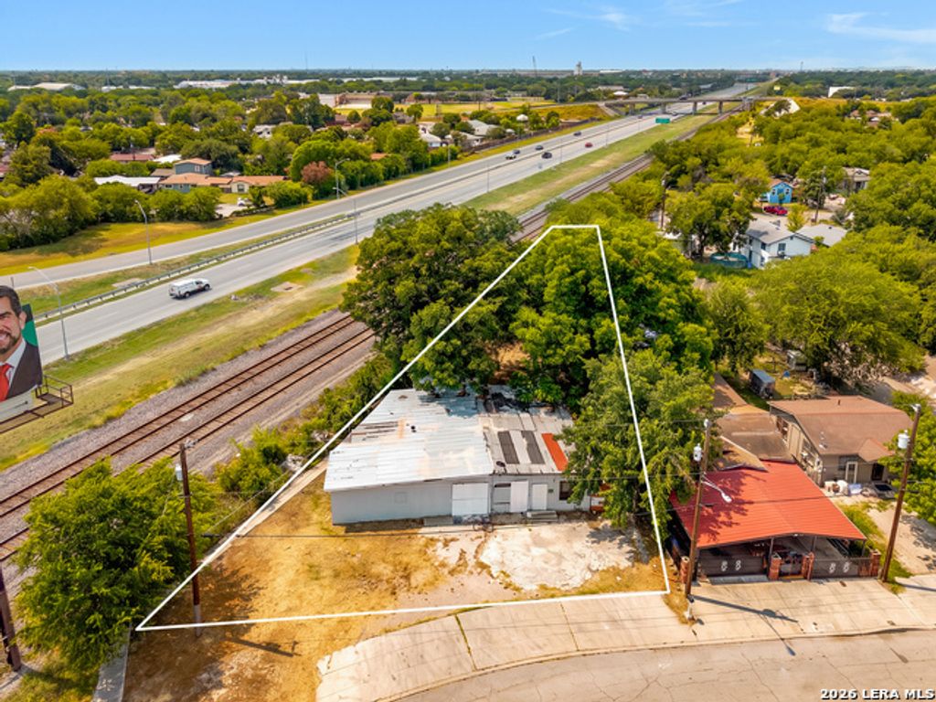 206 Menefee Boulevard, San Antonio