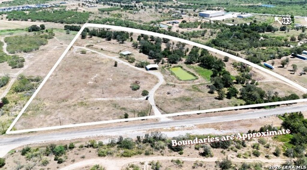4629 Fm 2984, Luling