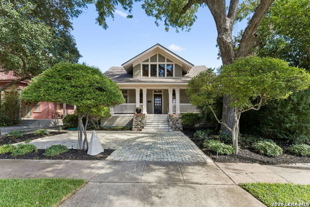 117 W Mistletoe Ave, San Antonio