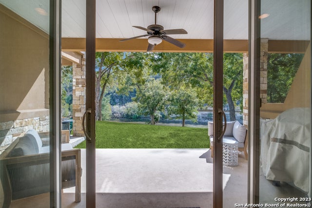 540 River Run 102, New Braunfels