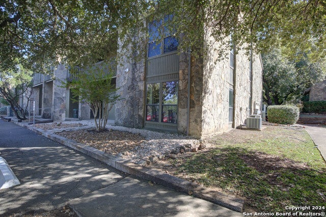 211 T Bar M Dr 211, New Braunfels