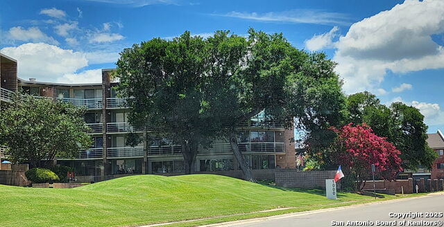 Guadalupe River Homes for Sale located at 1000 Guadalupe St 1d &, in the city of Kerrville, TX 78028