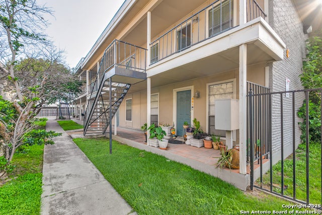 255 E Rampart 401, San Antonio