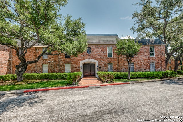 7500 Callaghan #apt 2, San Antonio