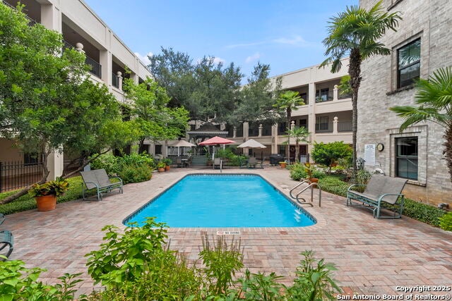 100 W El Prado Drive 214, San Antonio