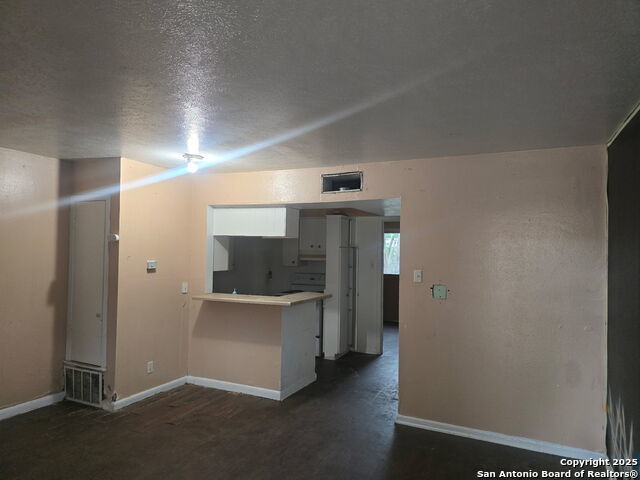 170 De Chantle #apt 7, San Antonio