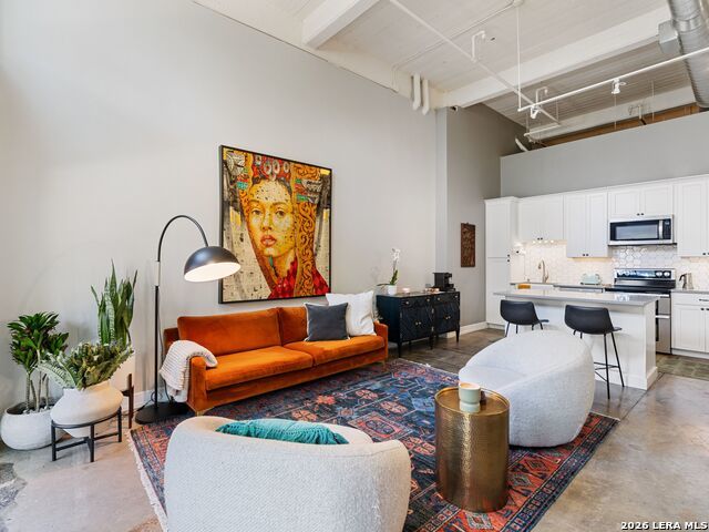 1401 S Flores #118, San Antonio