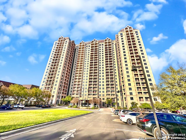 1 Towers Park 1813, San Antonio