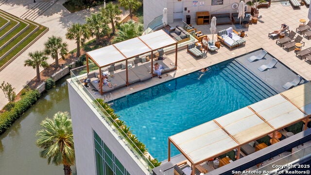 123 Lexington Ave #1703, San Antonio