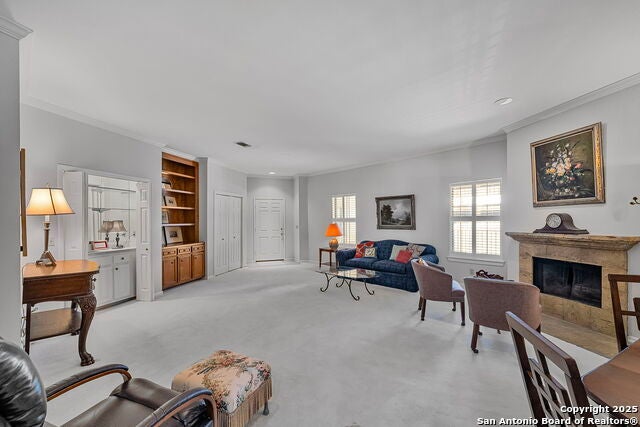 100 W El Prado 216, San Antonio