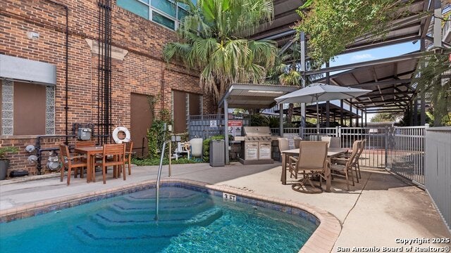 1339 S Flores #105b, San Antonio