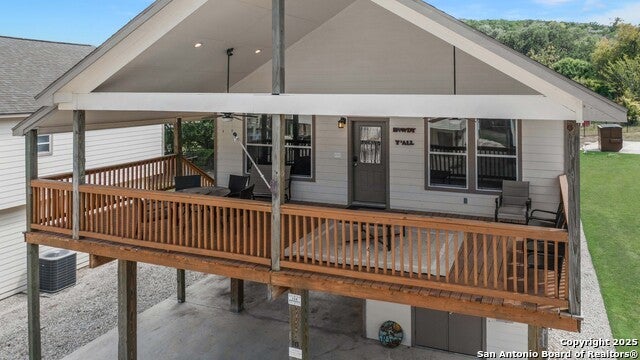 Guadalupe River Real Estate - MLS # 1914395S, Townhouse/Condo real estate for Sale in RIVER ROAD VILLAS, MLS Listings # 1914395S