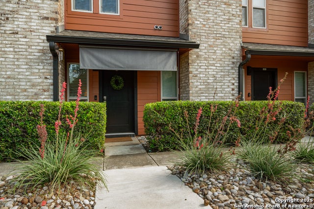 2718 Old Field Dr 502, San Antonio