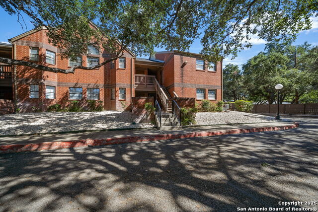 7930 Roanoke Run 1111, San Antonio