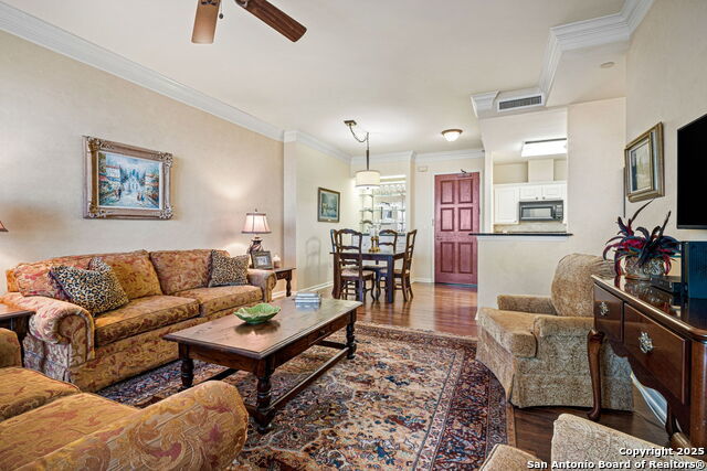 1 Towers Park Ln #810, San Antonio