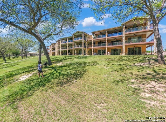 540 River Run 301, New Braunfels