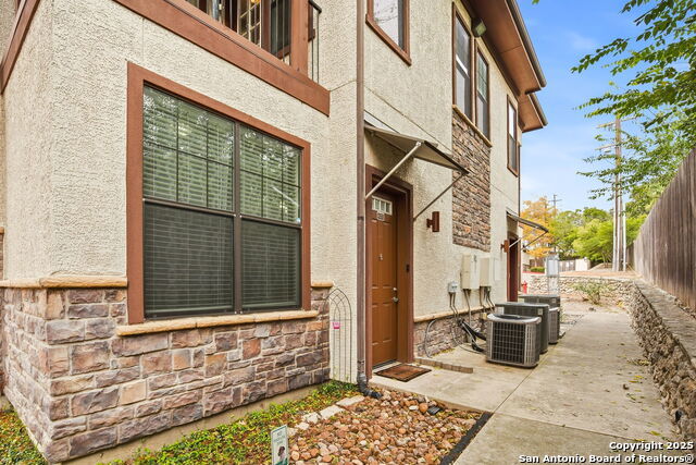 7342 Oak Manor ##6202, San Antonio