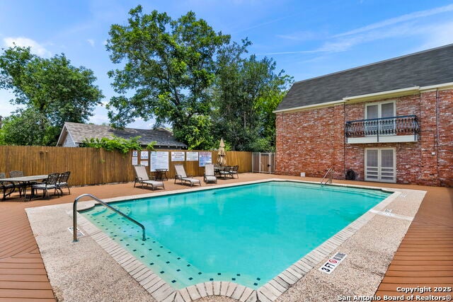 8033 N New Braunfels Avenue #400 D, San Antonio