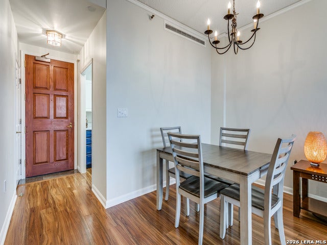 1 Towers Park Ln 1704, San Antonio