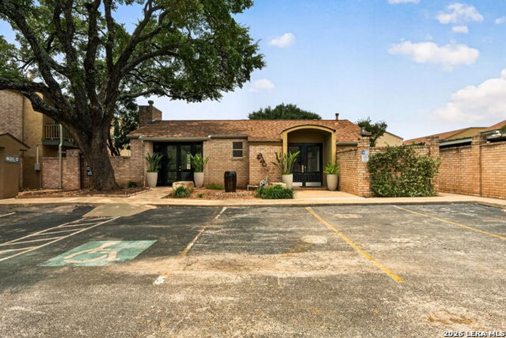 3678 Hidden Dr. 2906, San Antonio
