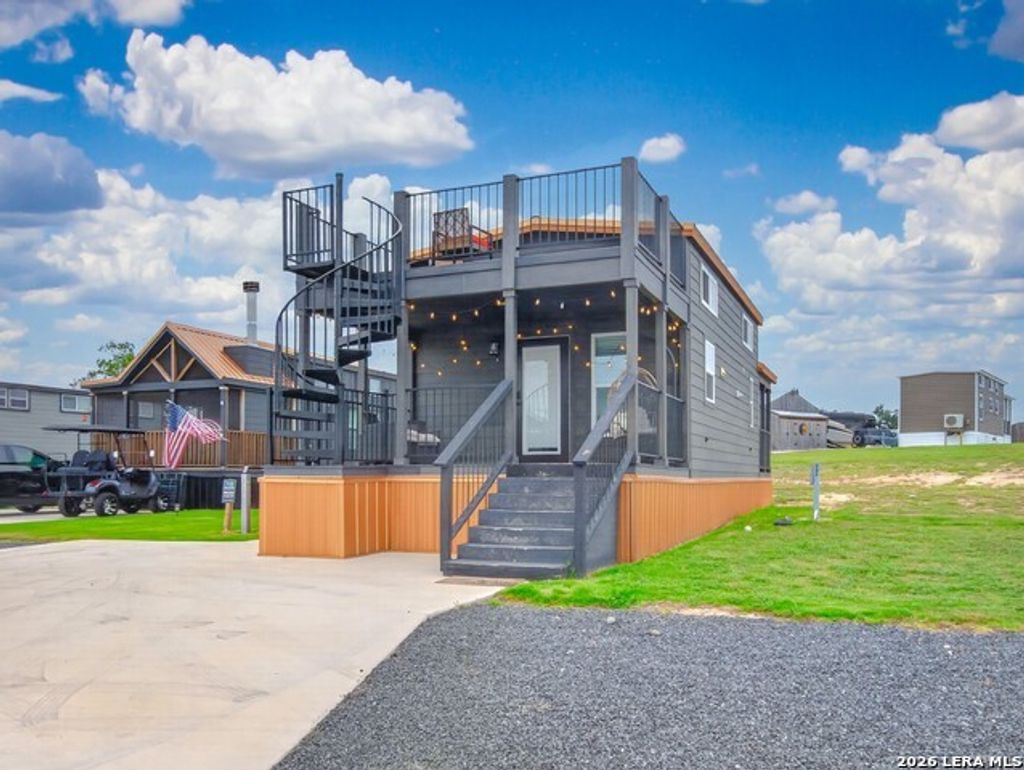 5386 Ranch Road 1376 Unit, Fredericksburg