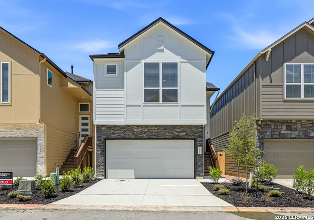 6464 Babcock Rd 905, San Antonio