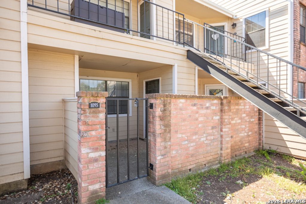 11610 Vance Jackson Rd 1095, San Antonio