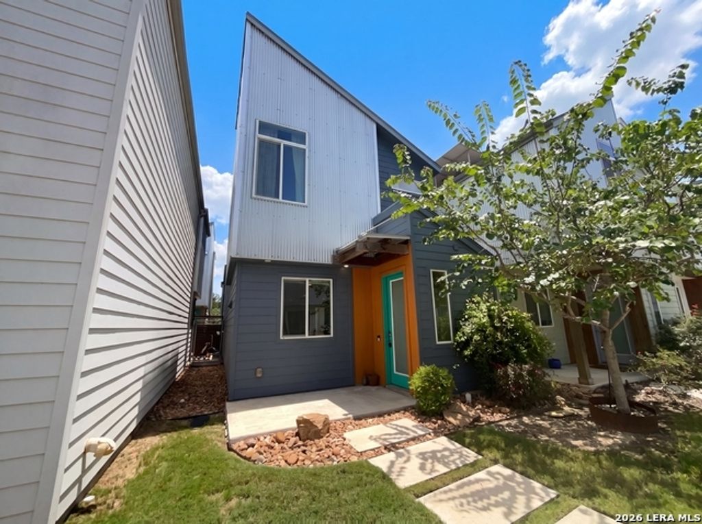330 Clay Unit, San Antonio