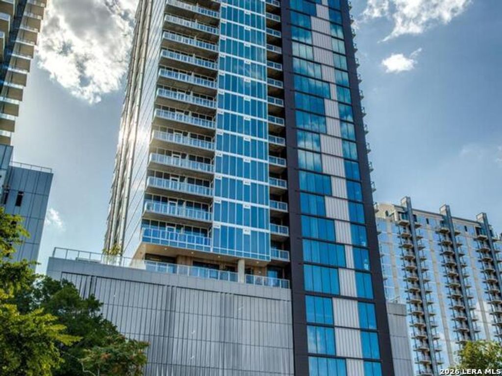 48 East Ave 1810, Austin