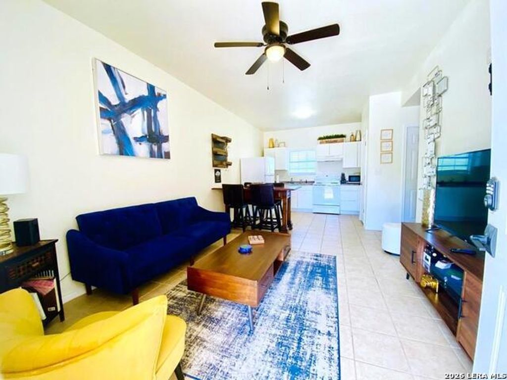 391 Riverside Dr. Unit #6 6, Eagle Pass