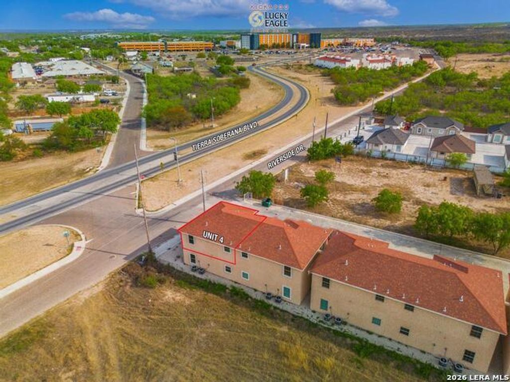 391 Riverside Drive Unit, Eagle Pass