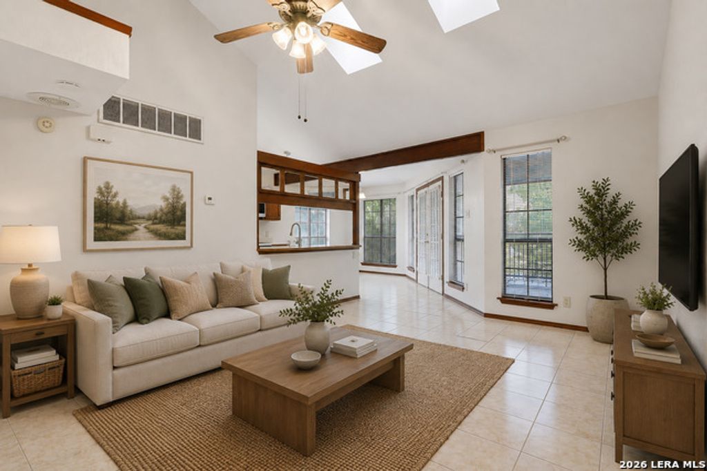 8633 Datapoint Drive 258, San Antonio