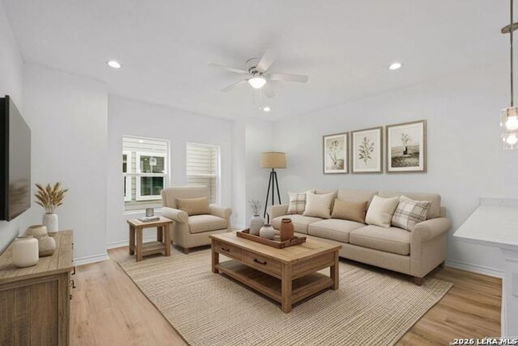1303 Essex St 202, San Antonio